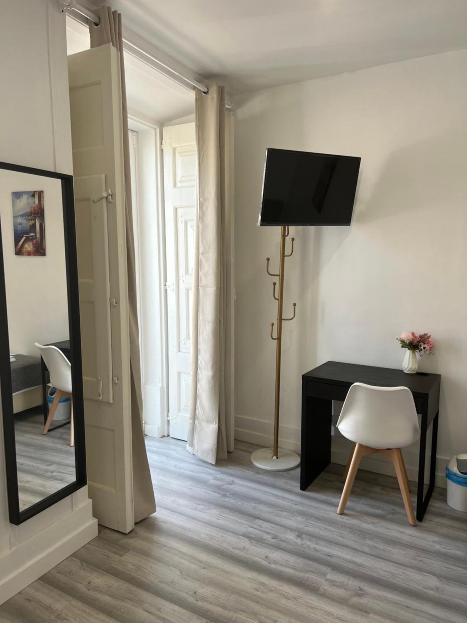 Hotel Sao Lazaro Bhuiyan Family Host à Lisboa Extérieur photo