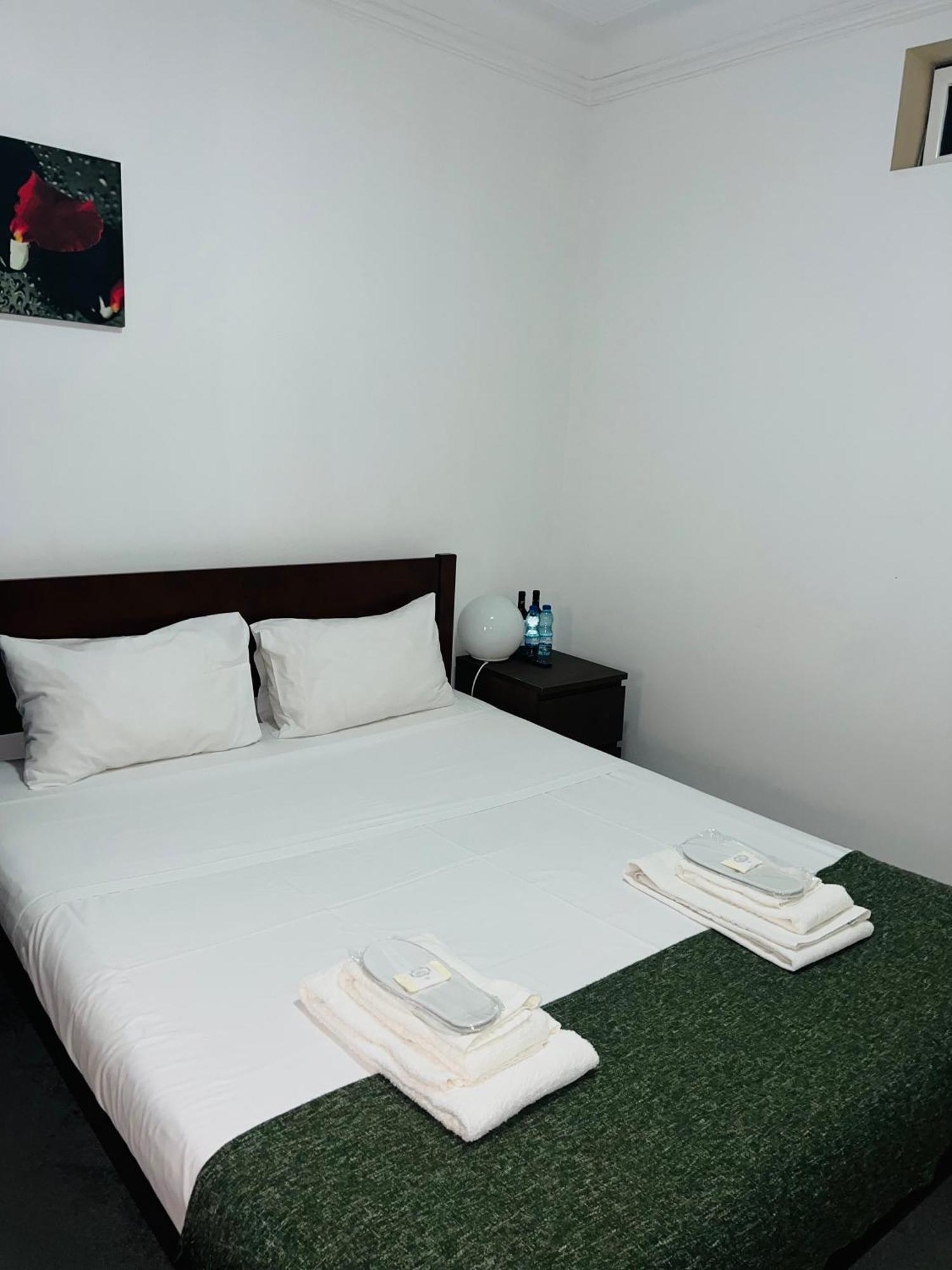 Hotel Sao Lazaro Bhuiyan Family Host à Lisboa Extérieur photo